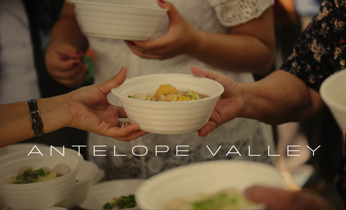 Antelope Valley - Filling food containers